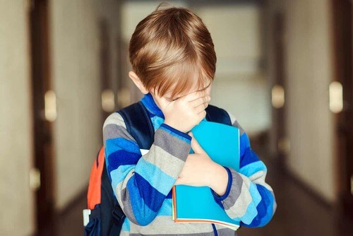 Bambino con sindrome post-vacanza.