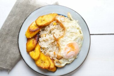 Riso alla cubana: ricetta deliziosa e facile da preparare