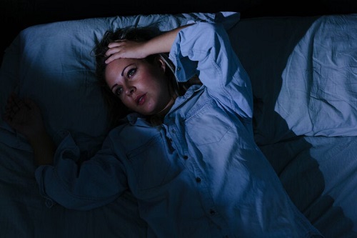 Non riuscire a dormire per le preoccupazioni: 6 consigli