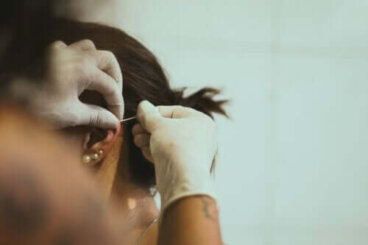 Piercing all'orecchio: tipi e possibili rischi