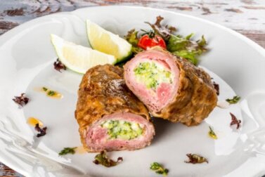 Albondigón, il polpettone ripieno colombiano: 2 modi per prepararlo