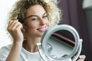 Gel per sopracciglia: che cos'è e come si applica?