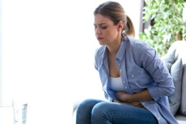 4 rimedi naturali contro il mal di stomaco