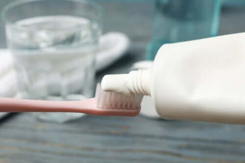 Tipi di dentifrici in commercio: quale acquistare?