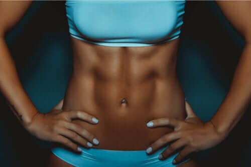 Esercizi addominali per ottenere un perfetto six pack