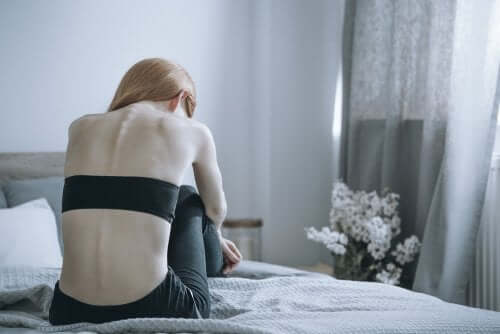 8 conseguenze della bulimia sul corpo e sulla psiche