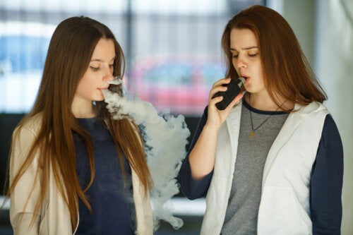 Sigaretta elettronica: come influisce sulla salute orale?