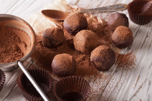 Tartufi al cioccolato senza zucchero: due modi per prepararli