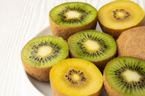 Kiwi verde e kiwi giallo: quali sono le differenze?