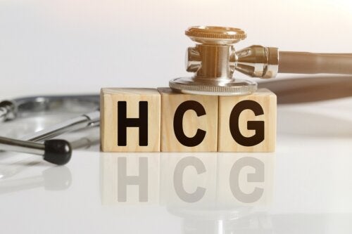 Dieta hCG: caratteristiche e possibili rischi