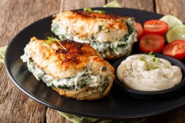 Involtini di pollo alla parmigiana: gustosi e ricchi di proteine