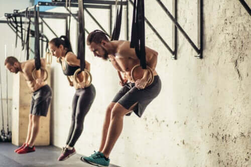 Esercizi e consigli per raggiungere un perfetto muscle up