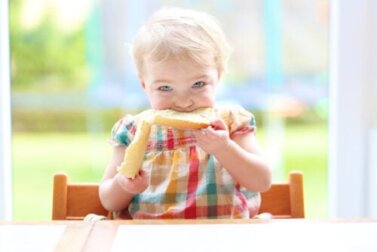 Burro e altri grassi nella dieta del bambino, fanno bene?