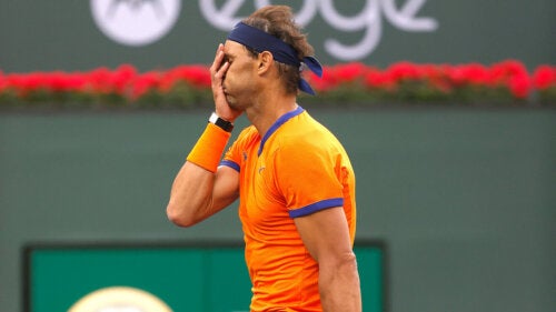 Frattura da stress: l'infortunio che terrà lontano dai campi Rafael Nadal