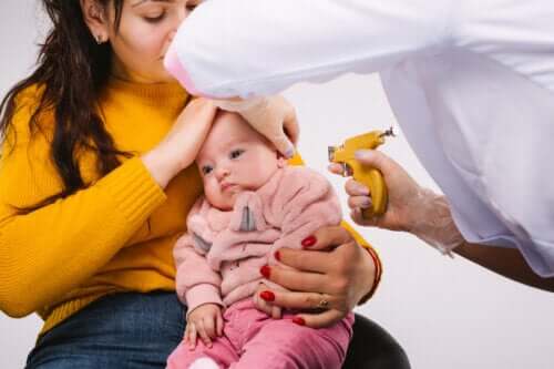 Foratura dei lobi alle bambine: quando è meglio farla?