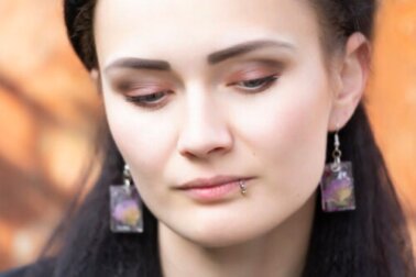 Ho un nodulo attorno a un piercing, cosa posso fare?