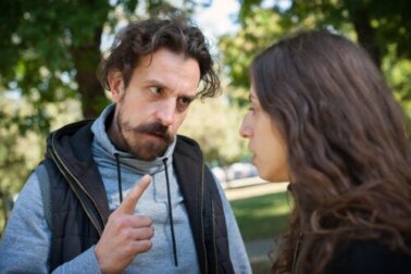 Come funziona la mente di chi commette abusi?