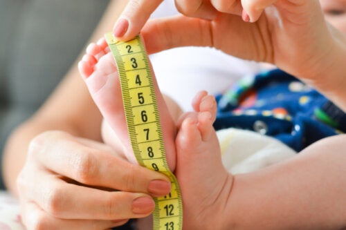 Perché è importante correggere l'età nei bambini prematuri?