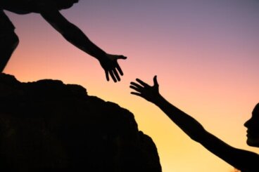 Sindrome del salvatore: se aiuti tutti, chi aiuta te?