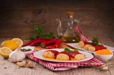 Ricetta per preparare i peperoni ripieni con baccalà e gamberi