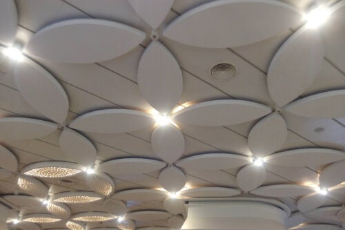 3 idee per decorare i soffitti