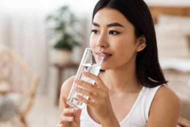 Tutto sull'acqua alcalina e sui suoi effetti