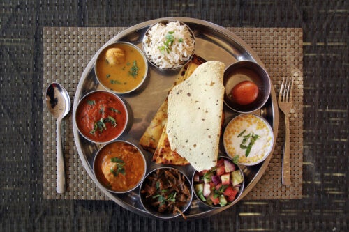 8 piatti della cucina indiana nutrienti e deliziosi