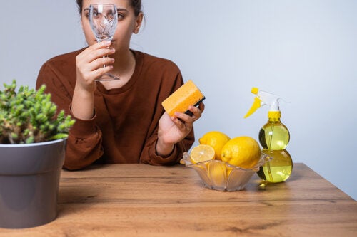 10 modi di usare il limone nelle pulizie di casa