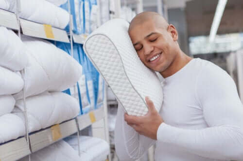 Quanto spesso si deve cambiare il cuscino? Scoprite come scegliere il più adatto a voi