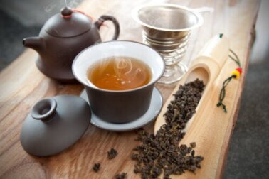 Tè Oolong: come prepararlo e godere dei suoi benefici
