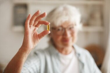 5 integratori da assumere dopo i 50 anni: tutti i consigli