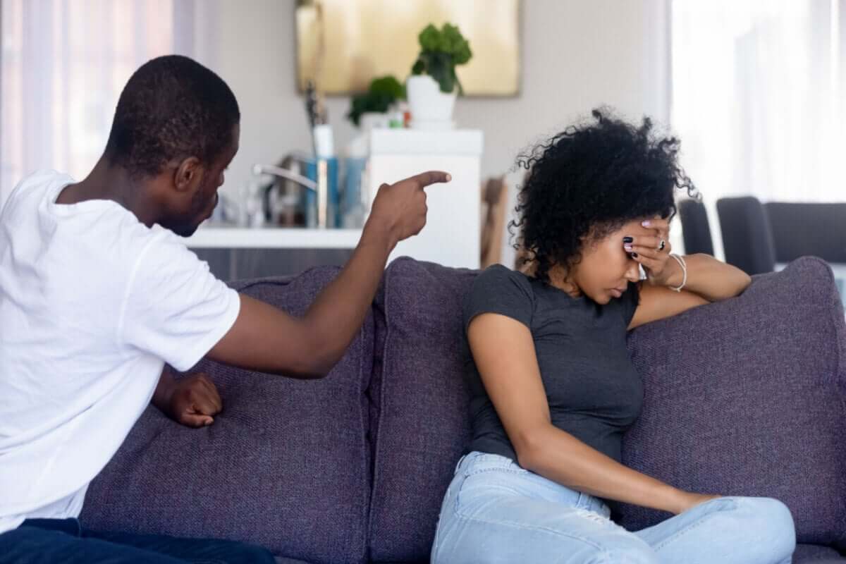 Come sostenere una persona che vive una relazione violenta