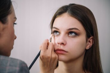 Sleepy eyes: scopri la tendenza del make-up occhi