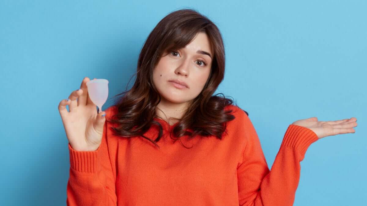 Come indossare correttamente la coppetta mestruale fin dalla prima volta