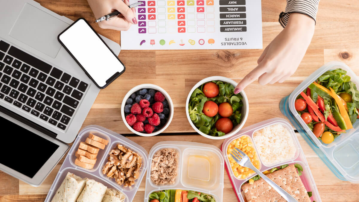 5 diete che secondo la scienza guideranno la "classifica" di questo 2024 per i loro benefici