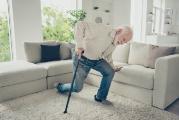 Debolezza delle gambe: 11 possibili cause