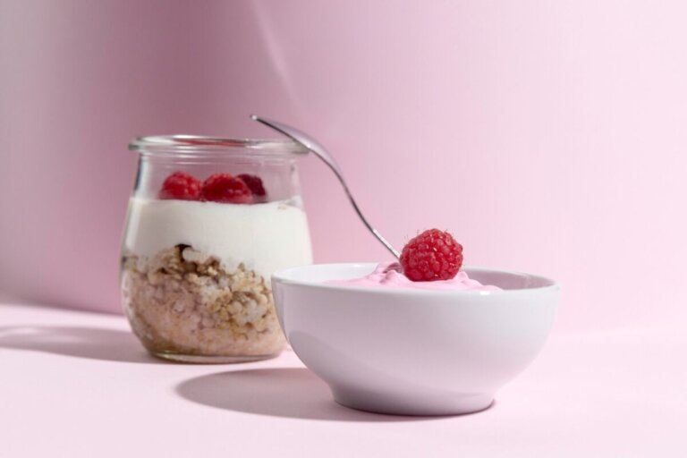 Scoprite le principali differenze tra yogurt e kefir